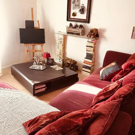 La Romanee Apartment *